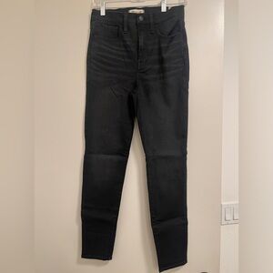 Madewell 11" High Rise Roadtripper Supersoft Skinny Jeans in Lakedale Wash Black